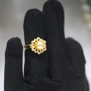 Pearl Ring with Floral Design - Elegant and timeless pearl ring featuring a delicate floral design, perfect for weddings, special occasions, or everyday wear.