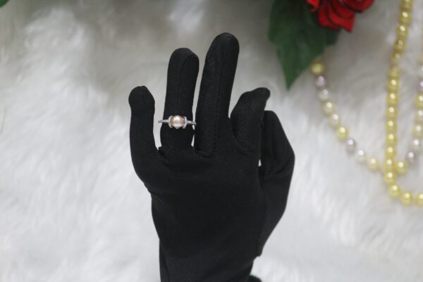 Pearl Ring with Simple Design - Minimalist pearl ring with a sleek and elegant design, perfect for everyday wear and special occasions.