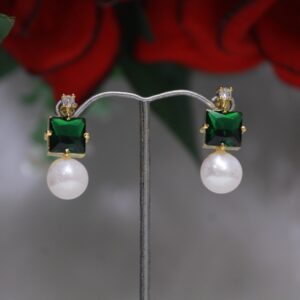 Green Stone and Pearl Drop Earrings - Elegant design featuring vibrant green stones paired with classic pearls for a timeless, sophisticated look.