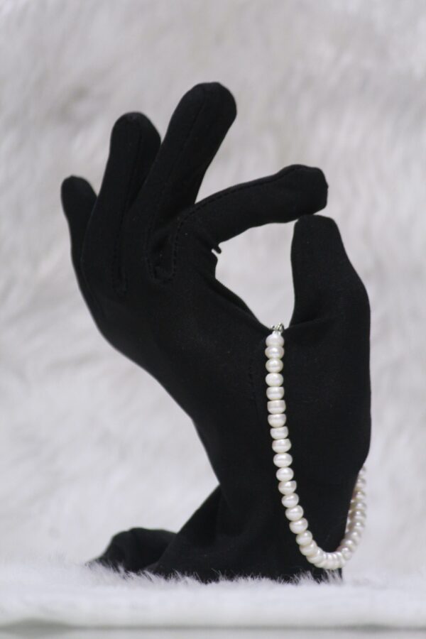 Classic Pearl Bracelet