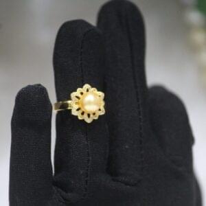 Pearl Ring with Floral Design - Elegant and timeless pearl ring featuring a delicate floral design, perfect for weddings, special occasions, or everyday wear.
