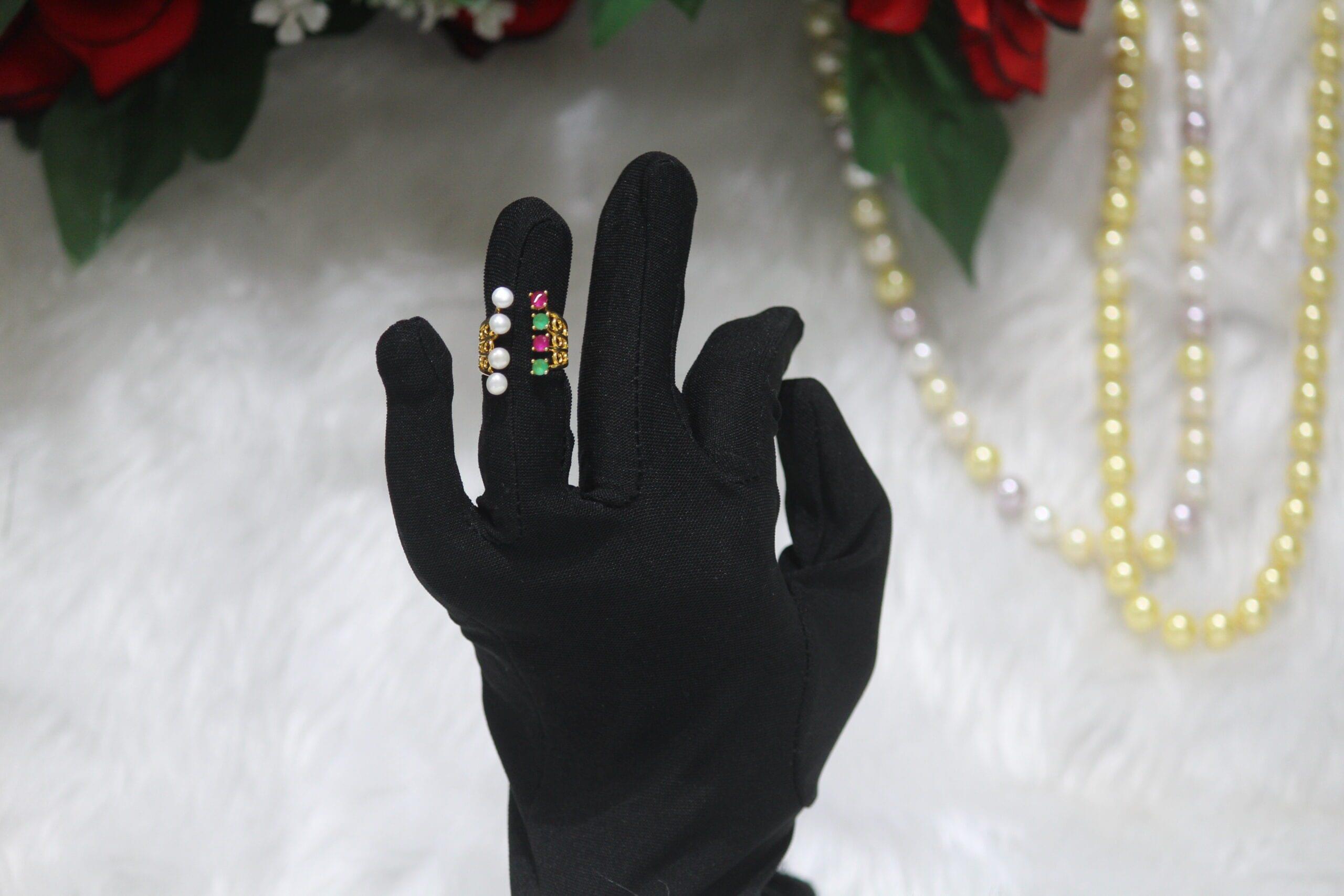 Pearl and Stone Ring Set - Elegant and versatile ring set featuring beautiful pearls and stunning stones for modern style and timeless sophistication.