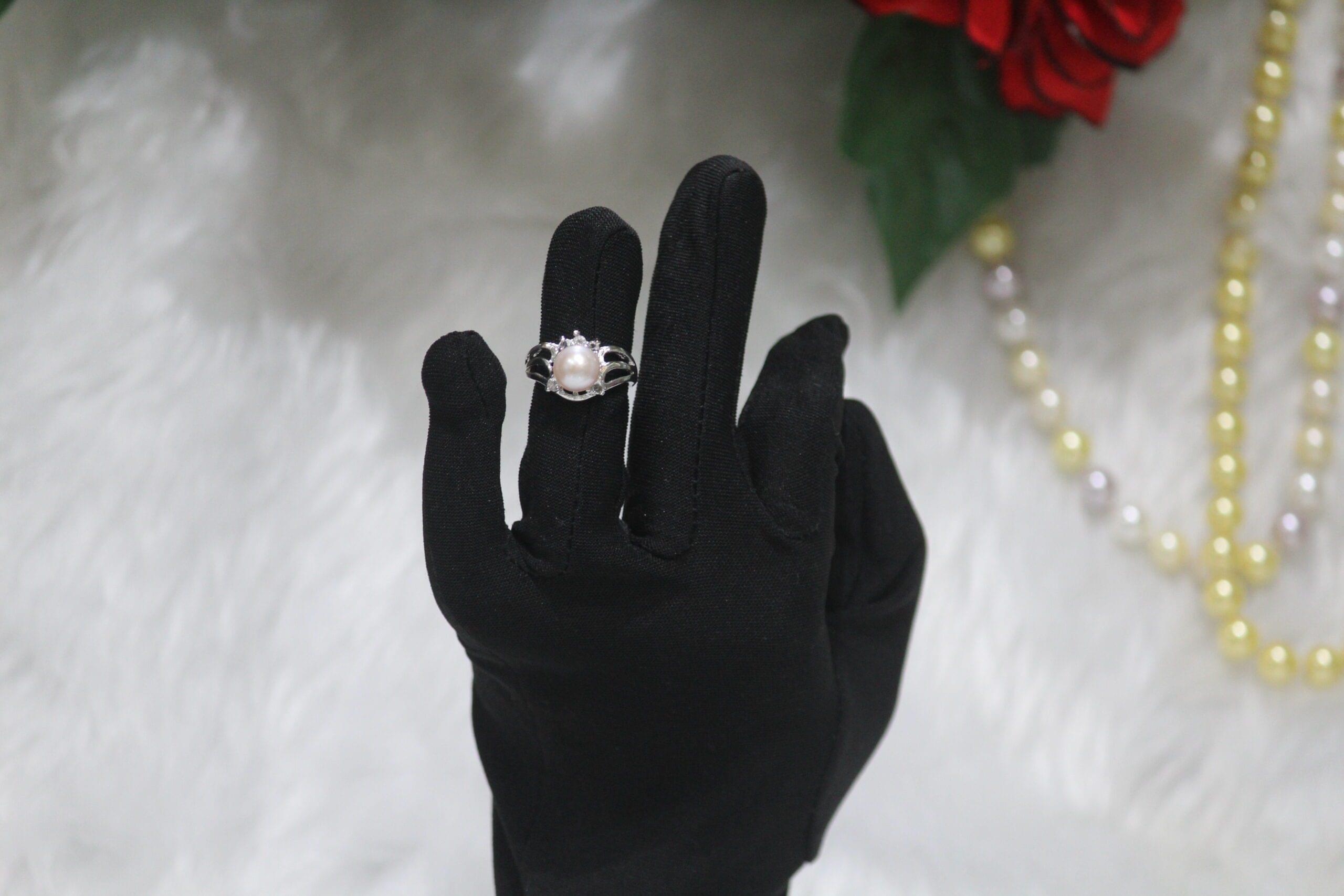 Pearl Ring with Intricate Design - A sophisticated pearl ring featuring an ornate design, blending timeless elegance with exquisite craftsmanship for every occasion.