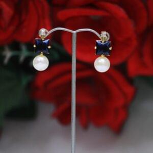 Blue Stone and Pearl Drop Earrings - Elegant design with vibrant blue stones and luminous pearls for a timeless, sophisticated look.