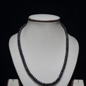 Black Pearl Necklace Set - A sophisticated jewelry set featuring lustrous black pearls, perfect for adding a touch of elegance and mystery to any outfit.