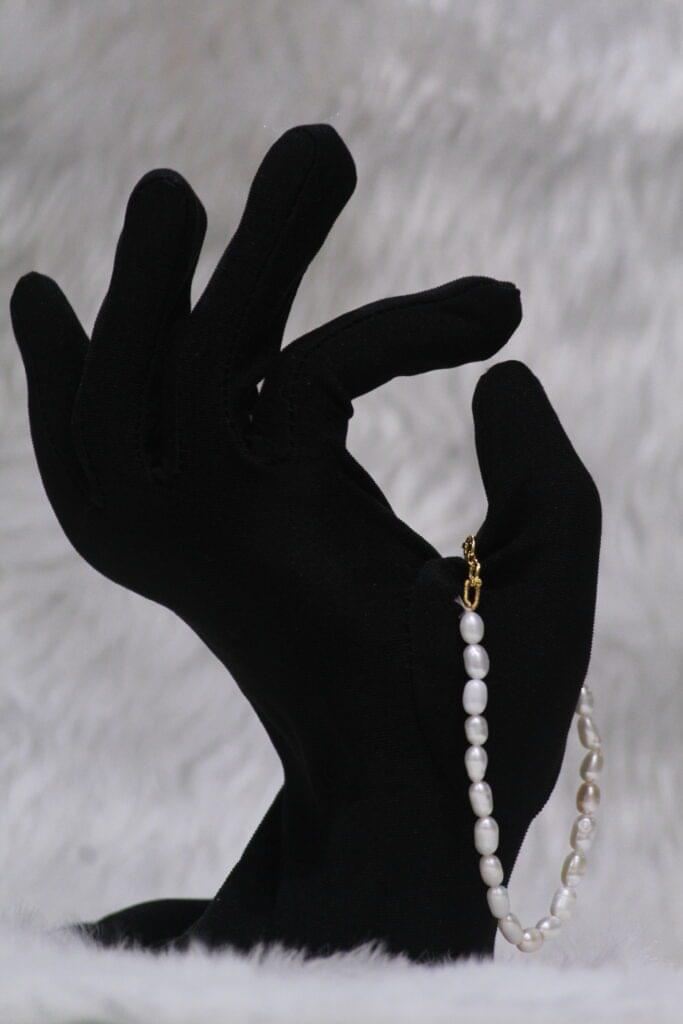 Delicate Pearl Bracelet